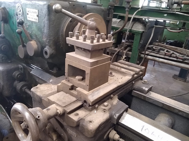 Cod.1064-U-Torno-Revolver-Molinari-05