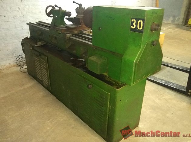 Cod.1240-U-Torno-1200mm-M1200-04