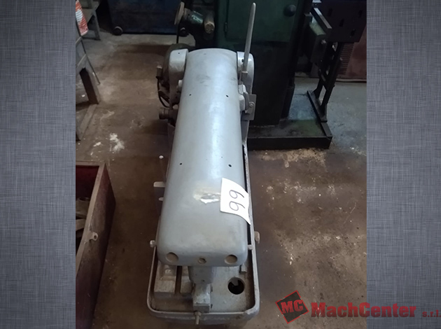 Cod.1286-U-Serrucho-mecánico-con-motor-desconectado-03