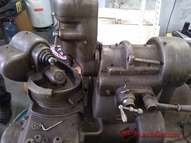 Cod.1292-U-Creadora-de-engranajes-MIKRON-04