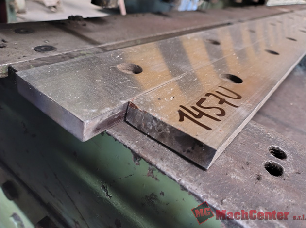 Cod.1457-U-Juegodecuchillas2400x55x10mm-04