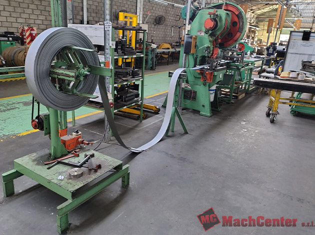 Cod.1471-U-Línea-de-corte-y-punzonado-de-planchuelas-02