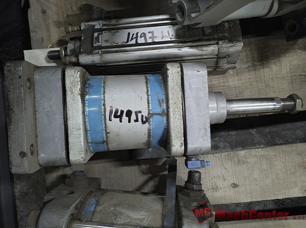 Cod.1495-U-Pistón-neumático-cilindro-100mm-02