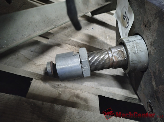 Cod.1496-U-Pistón-neumático-cilindro-350mm-02