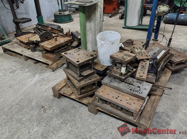 Cod.1531-U-matrices-aprox-25matrices-con-porta-matrices-01